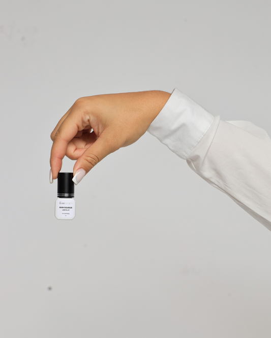 Main Squeeze Lash Glue